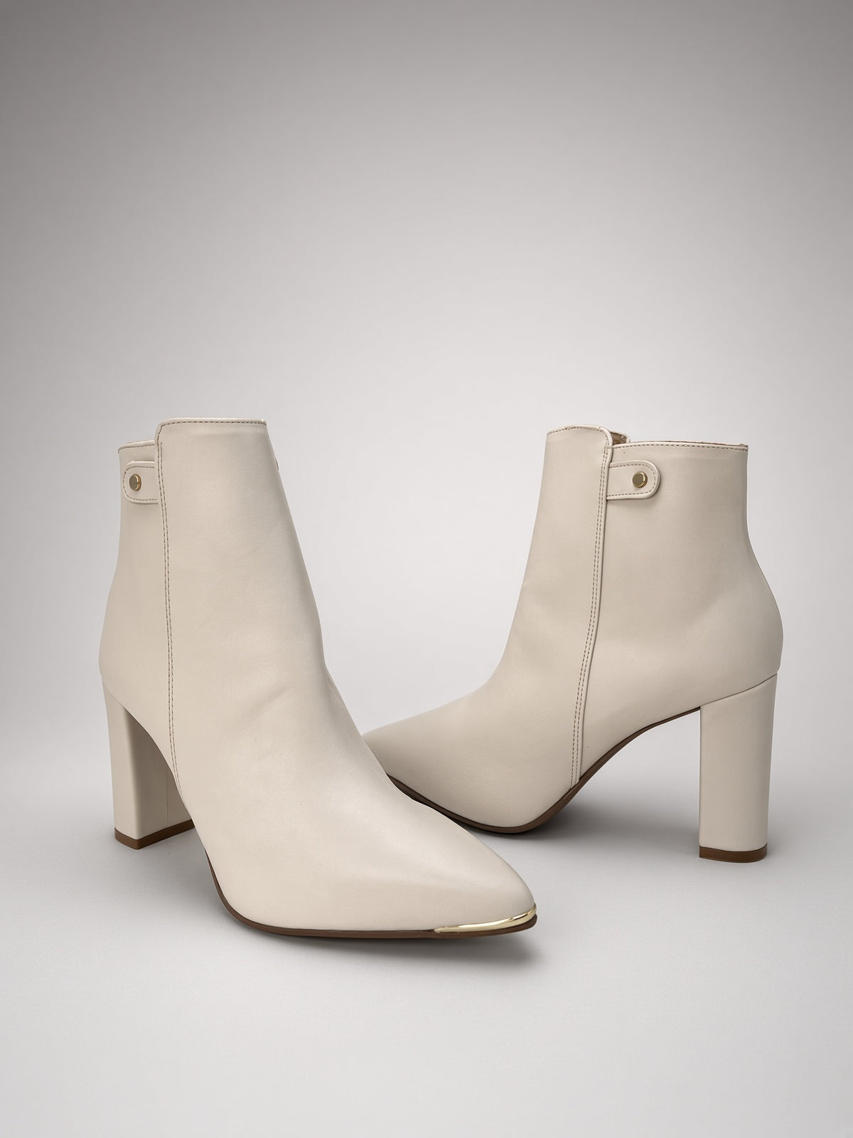 Botín Mujer Beige Tacón Alto Cuadrado Elegante Punta Fina Dorothy
