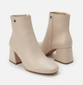 Botines Efe de Tacón Ancho en Piel Sintética Color Beige