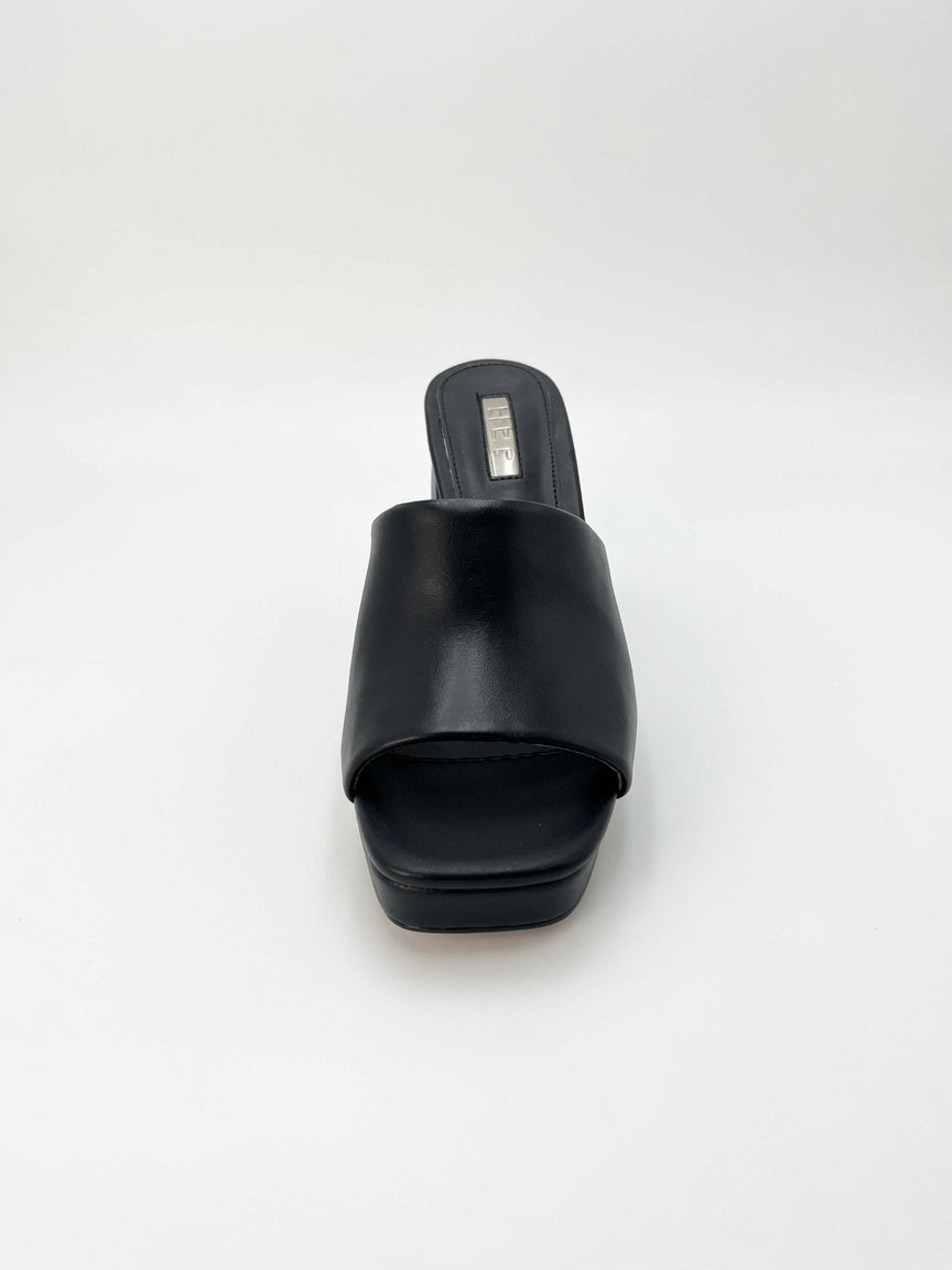 Zapatilla de Tacón Alto con Plataforma Negra