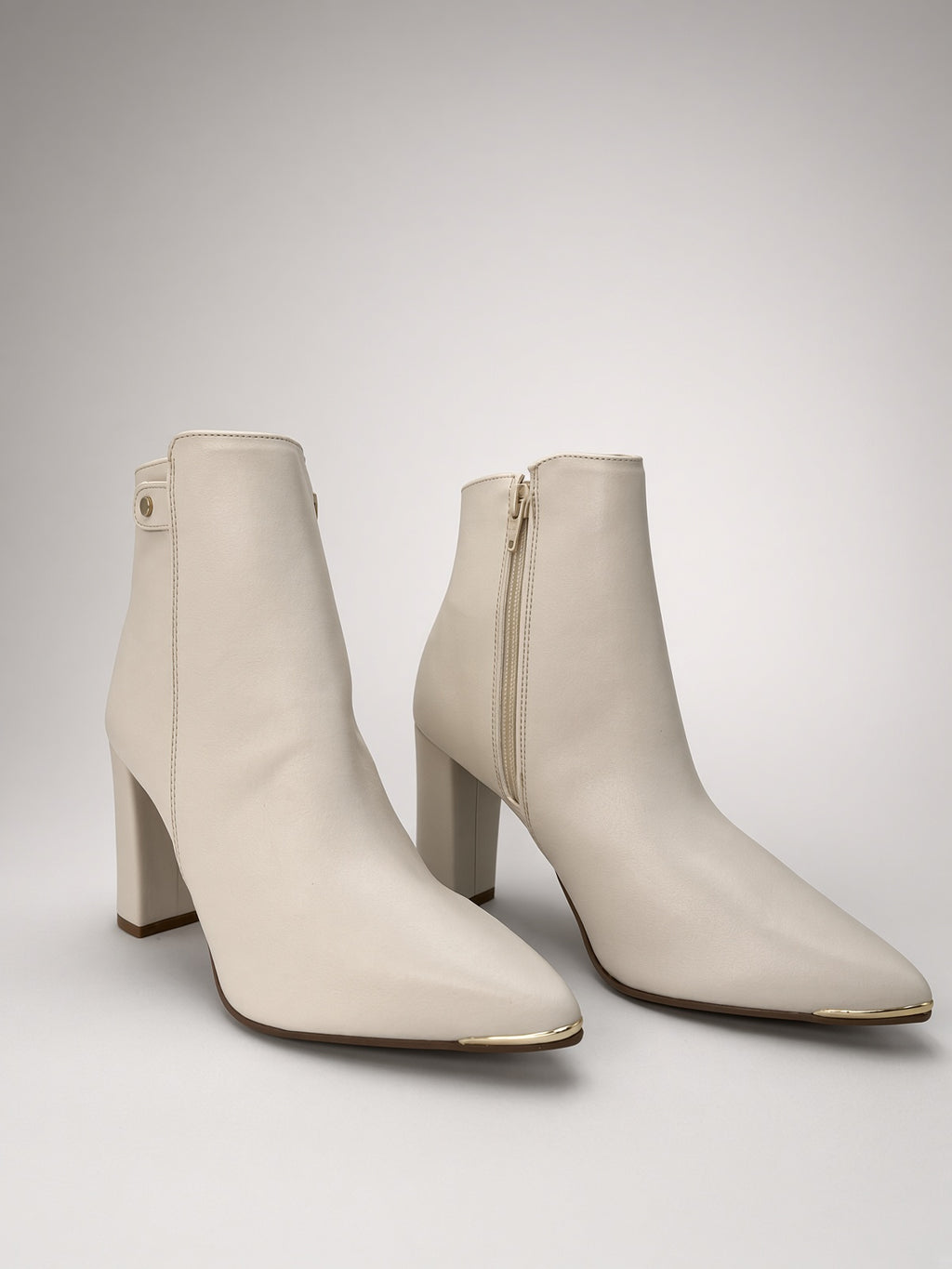 Botín Mujer Beige Tacón Alto Cuadrado Elegante Punta Fina Dorothy