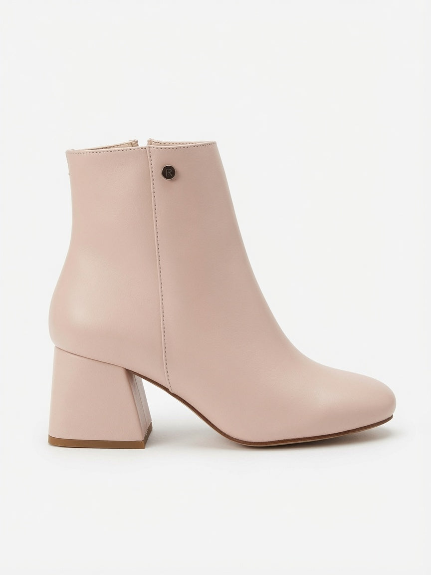 Botines Efe de Tacón Ancho en Piel Sintética Color Beige