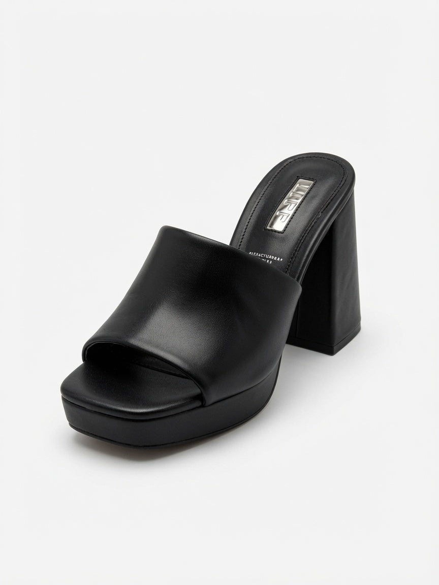 Zapatilla de Tacón Alto con Plataforma Negra