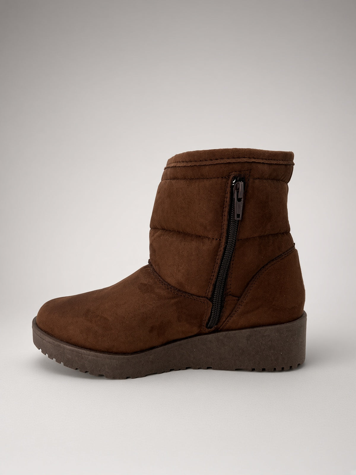 Botin Térmico de Gamuza Cafe con Botón Lateral para Dama