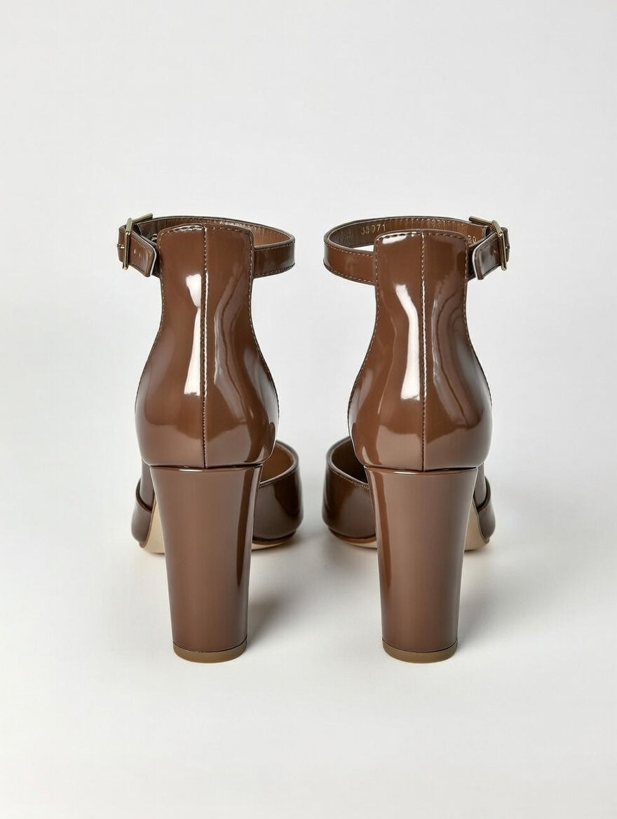 Zapatillas cafés Yaeli