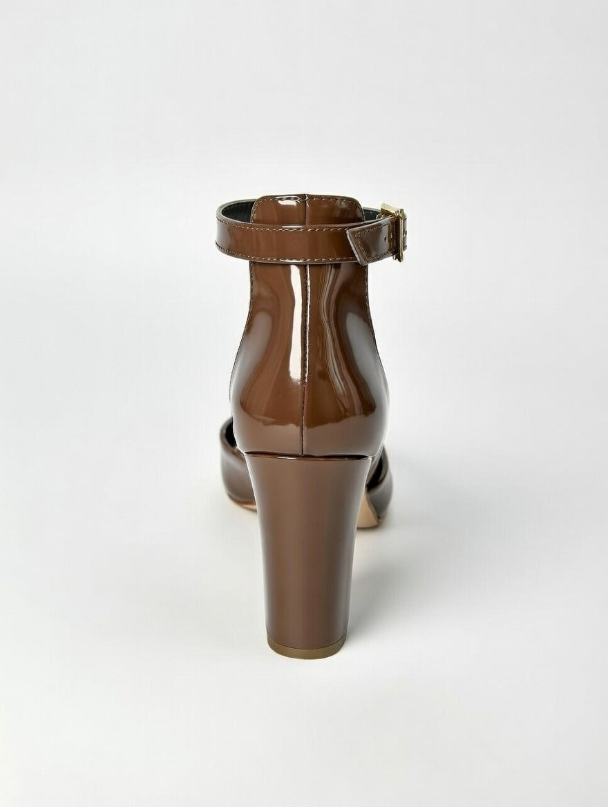 Zapatillas cafés Yaeli