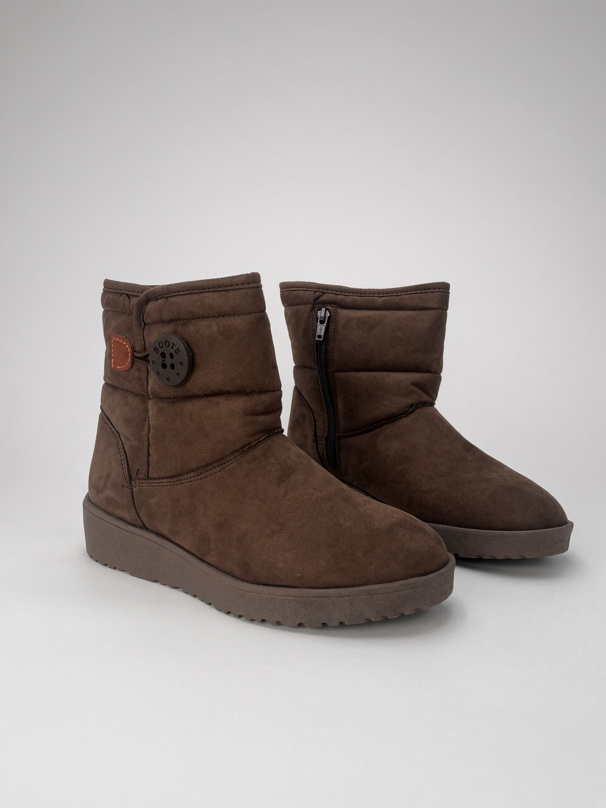 Botin Térmico de Gamuza Cafe Claro con Botón Lateral para Dama