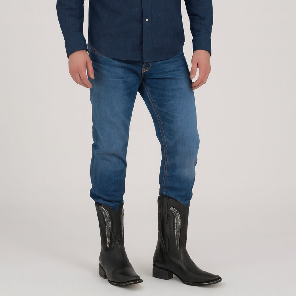 Bota vaquera tipo rodeo, piel auténtica de res y suela de cuero