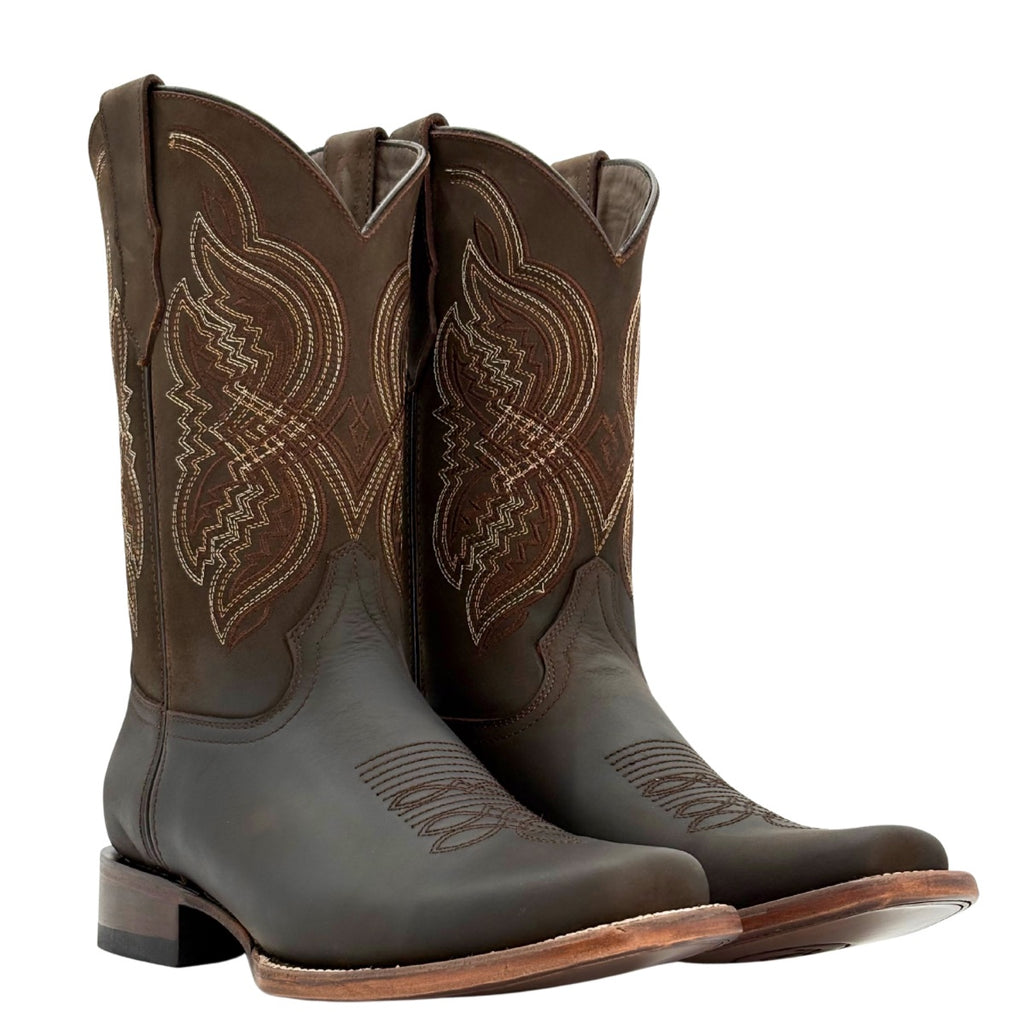 Bota vaquera tipo rodeo, piel auténtica de res y suela de cuero