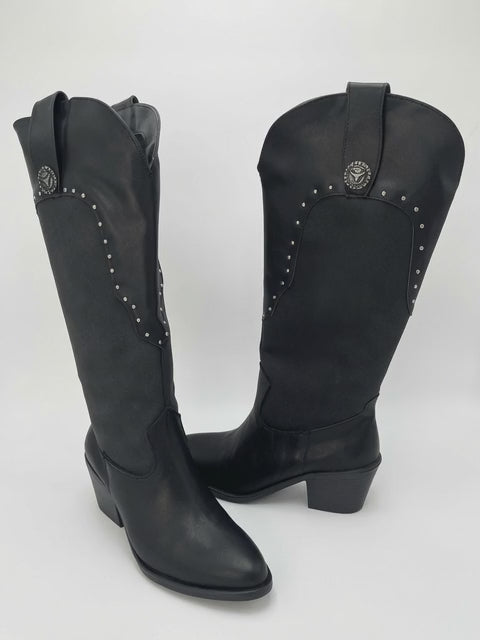 Botas Largas Estilo Texano con Estoperoles y Tacón - Negro