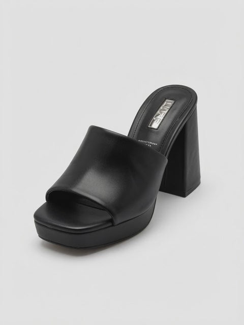 Zapatilla de Tacón Alto con Plataforma Negra